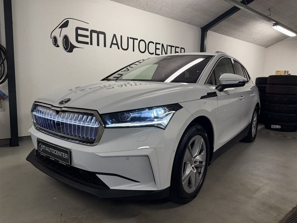 EM AUTOCENTER ApS præsenterer en Skoda Enyaq