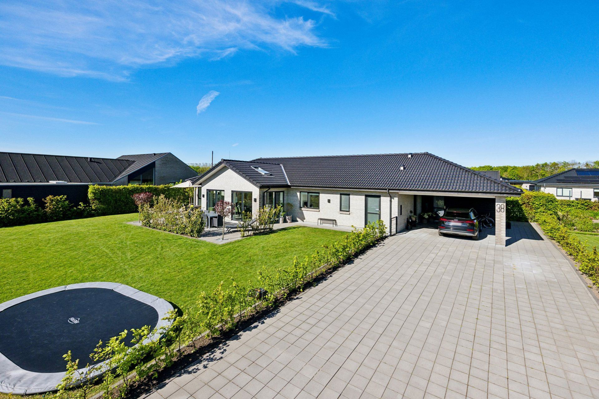 Luksus til salg: Moltkesvej 38 til 3,6  mio. kroner – Se Dronninglunds dyreste boliger her