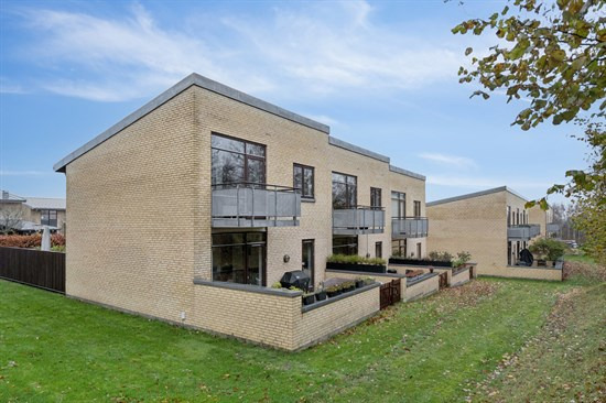 Ørbækgårds Alle 829 og 4 andre boliger er kommet til salg denne uge i Hørsholm - se boligerne her.