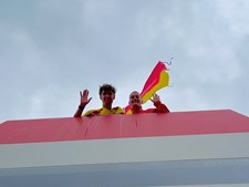 Livredderne på Vallensbæk Strand takker af for i år: Vinden skabte farlige situationer for badegæsterne