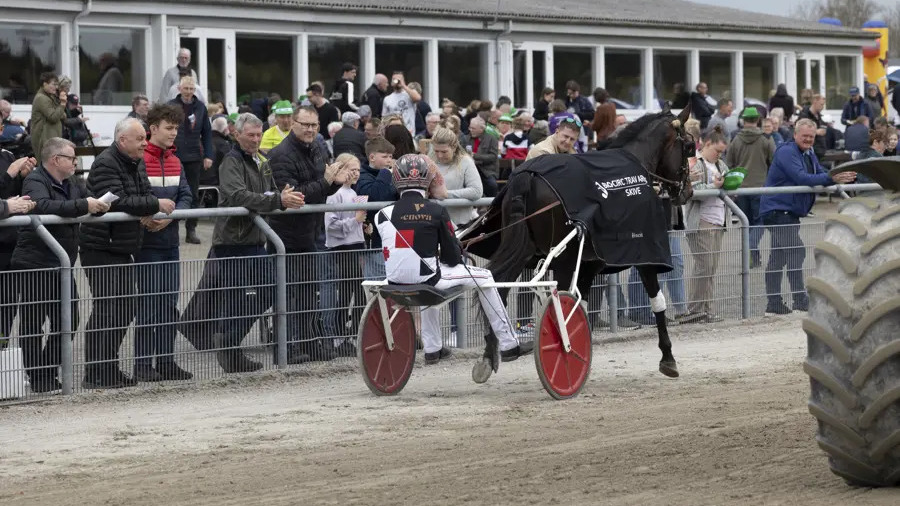 Slut sommerferien af med Sommertrav på BioCirc Trav Arena Skive