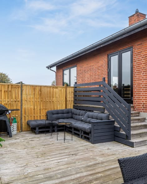 Nybolig Hvidovre præsenterer charmerende villa på Kærmark 53