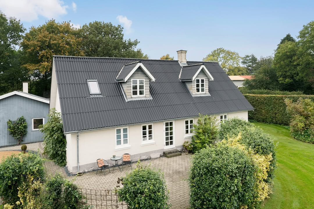 EDC Vejen fremhæver smukt opdateret ejendom nær Jels klar til nye ejere