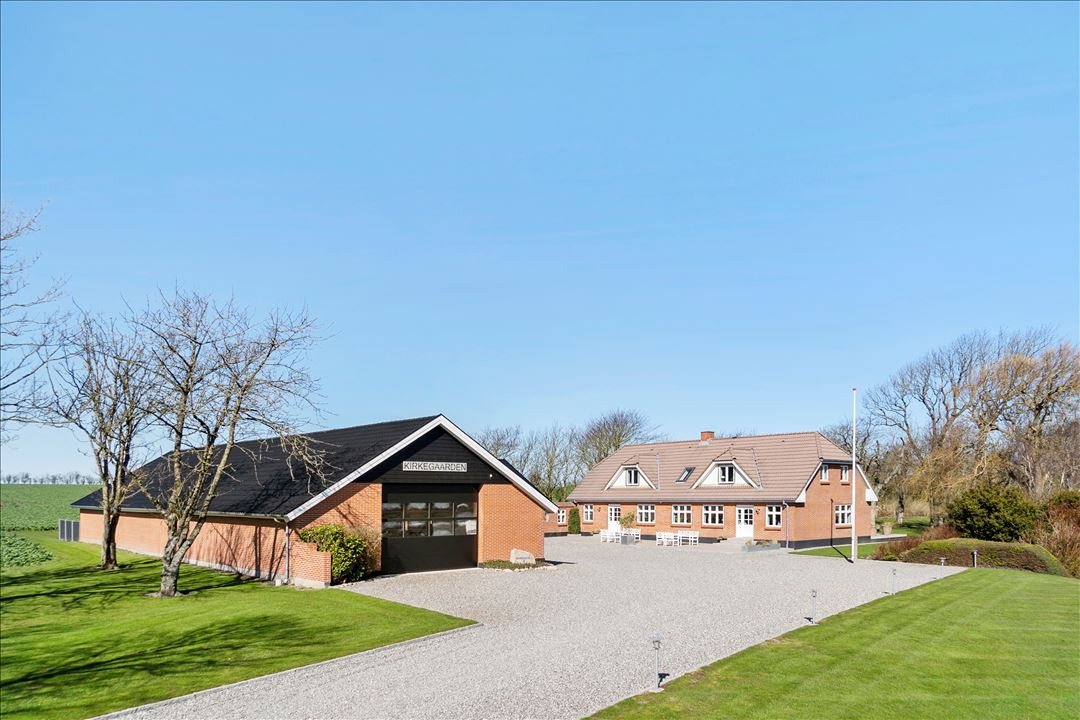 Til salg hos EDC Ejen­doms­grup­pen  Struer : Landlig idyl tæt på Hvidbjerg