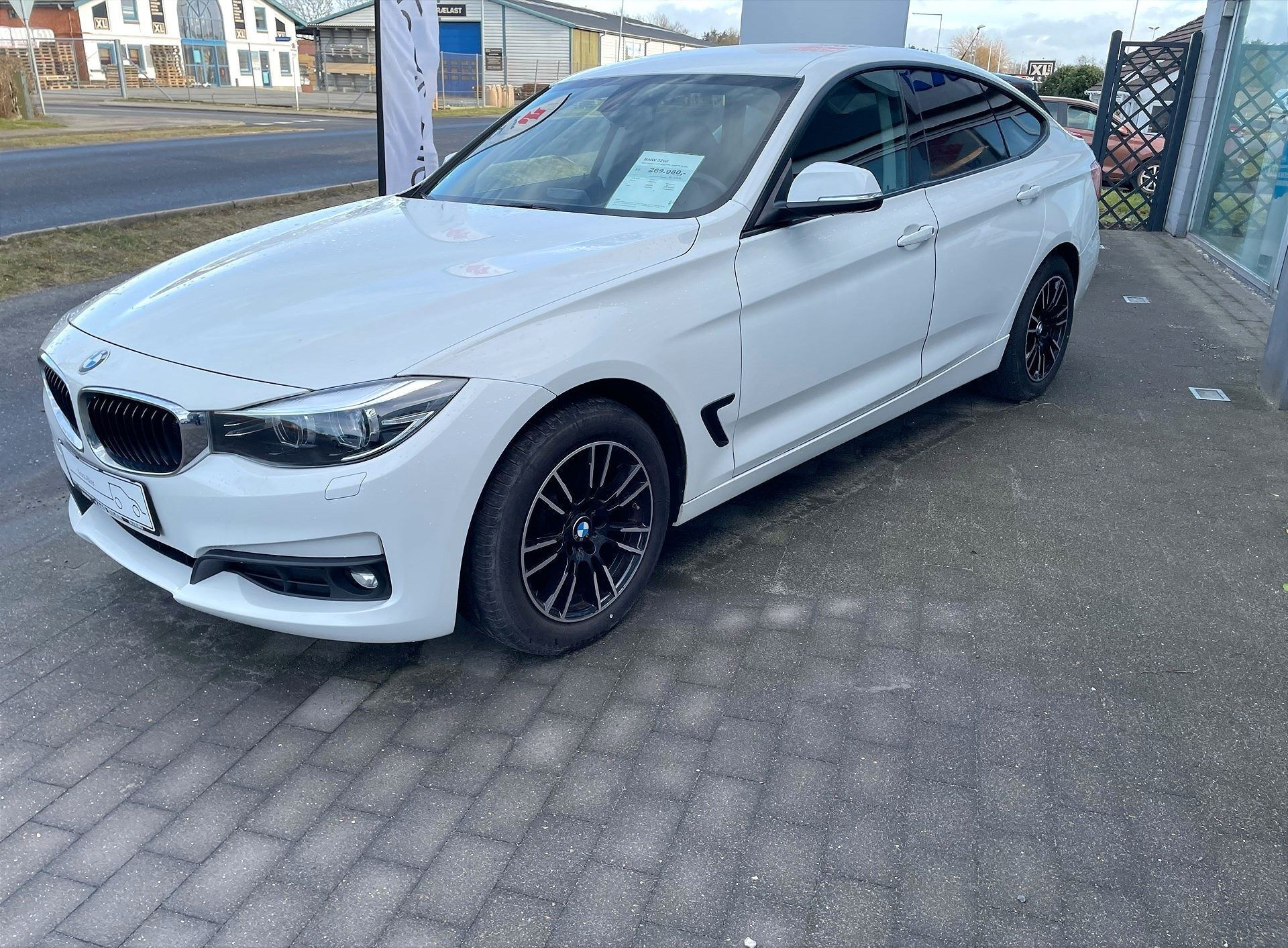 Biler netop sat til salg i Blokhus