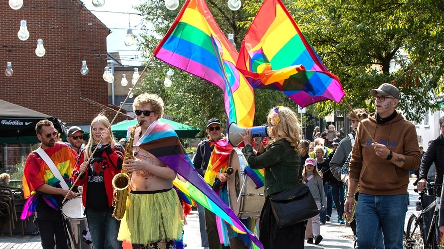 Holstebro Pride 2025: En fejring af mangfoldighed og fællesskab i en uge med koncerter og parader