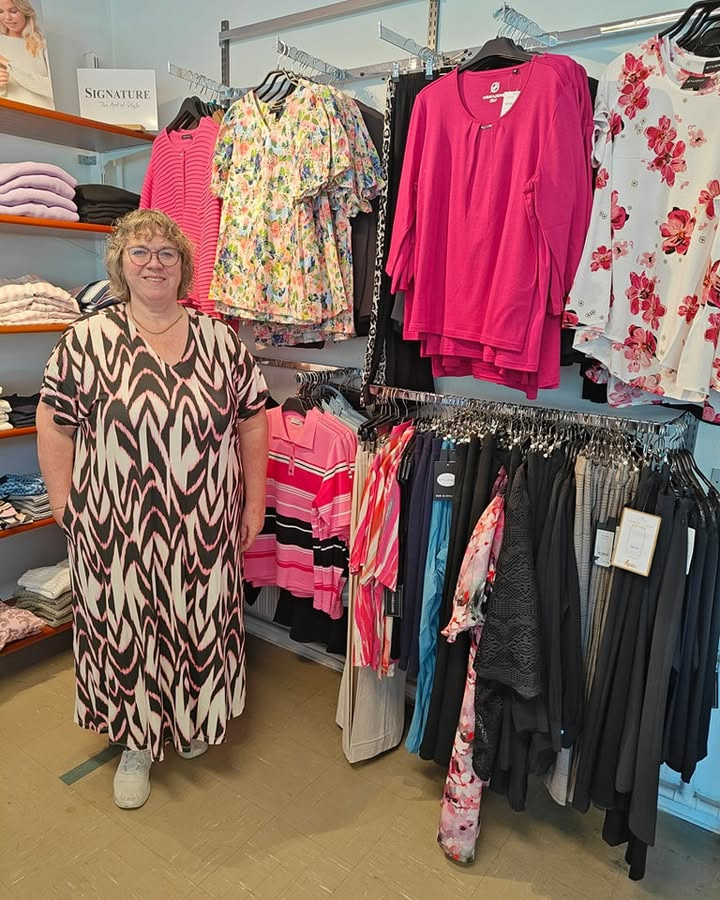 Elins Butik præsenterer ny pink Ciso kjole i begrænset antal