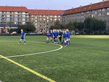 HIK 2 lader sejr glide Vestia 2 i hænderne i de sidste minutter