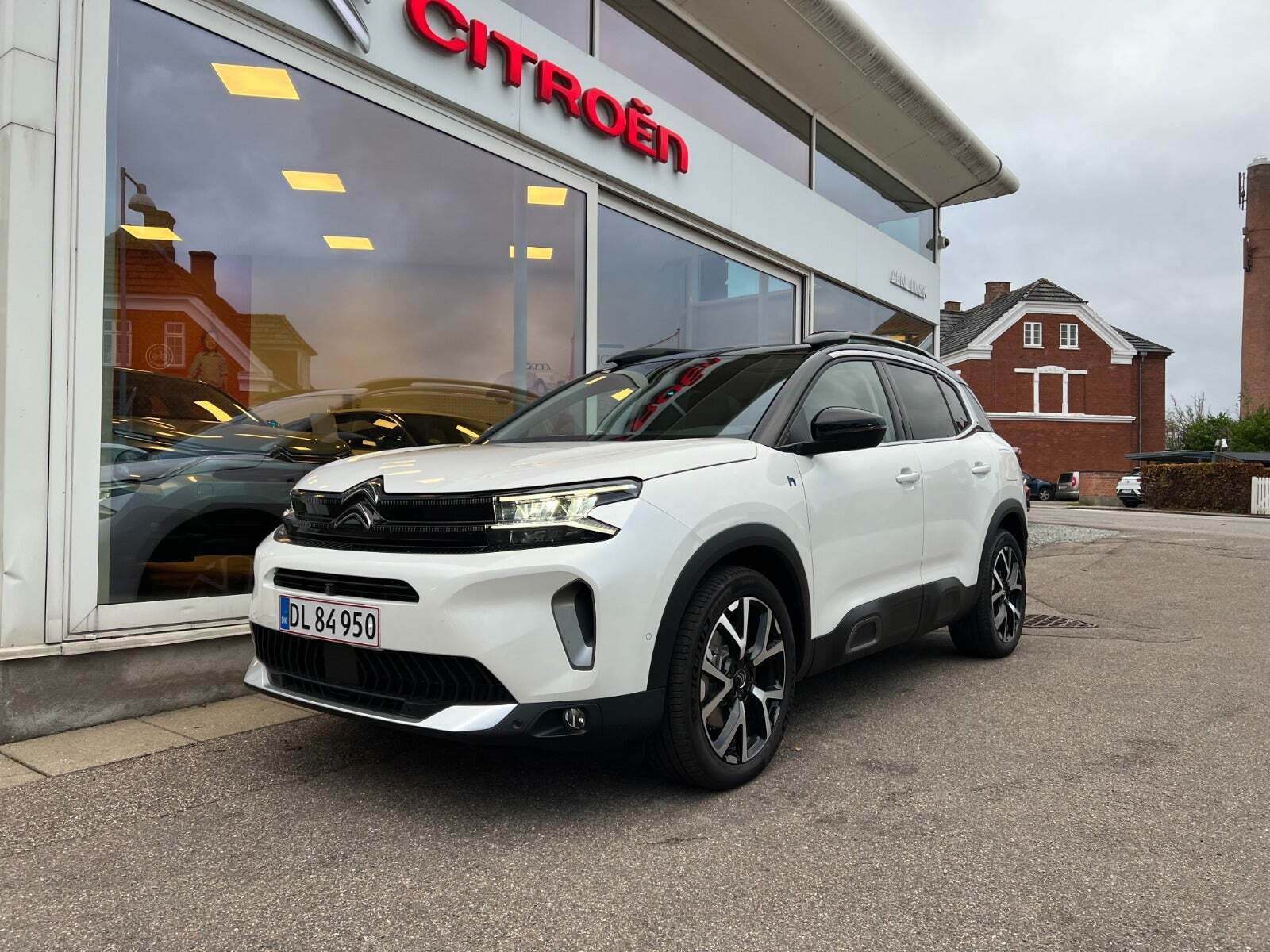 Pris op til 389.900 kroner! Se de dyreste biler til salg i Faxe