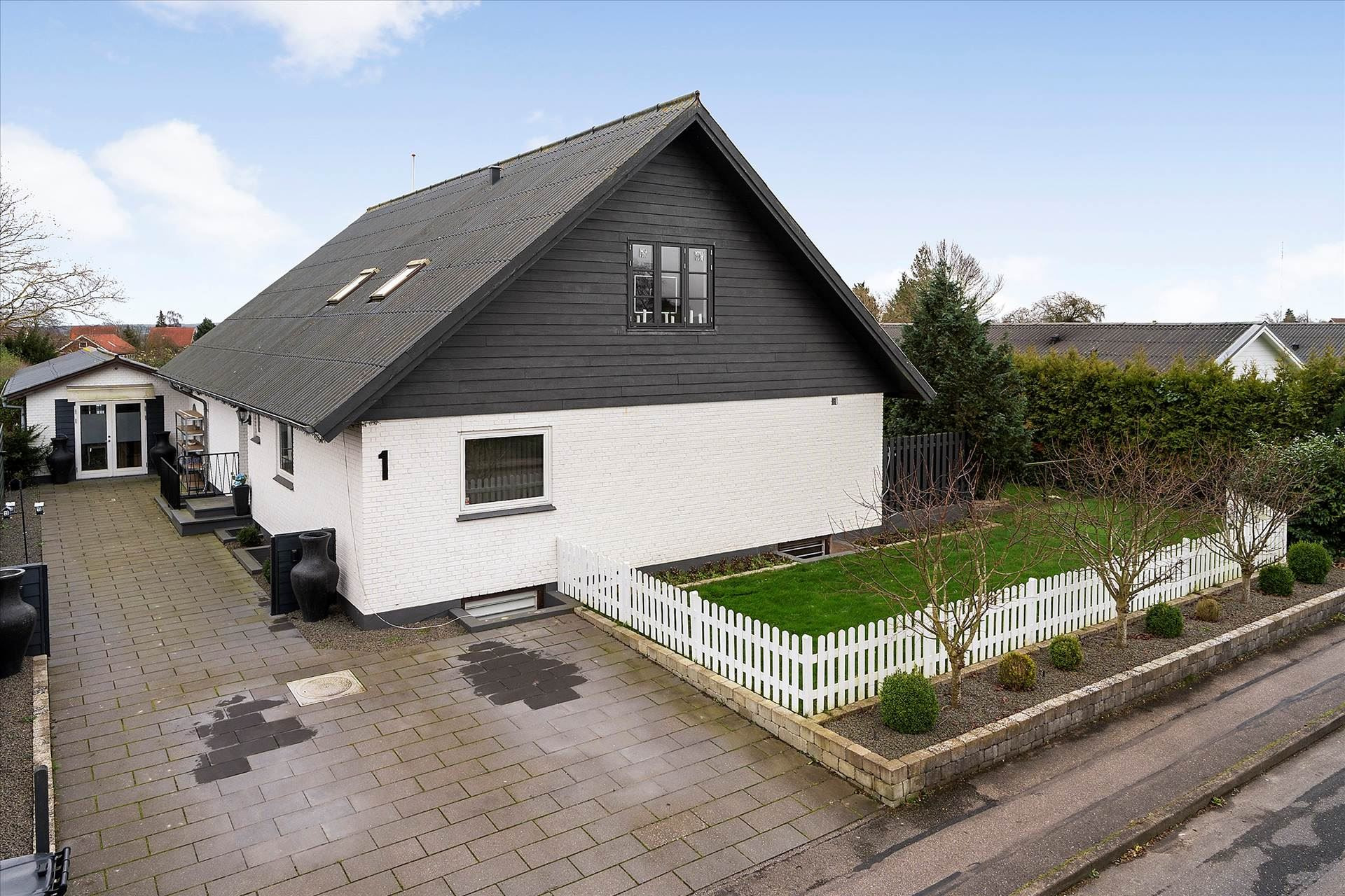 Netop kommet til salg: Pilevej 1 en af Holmegaards dyreste adresser