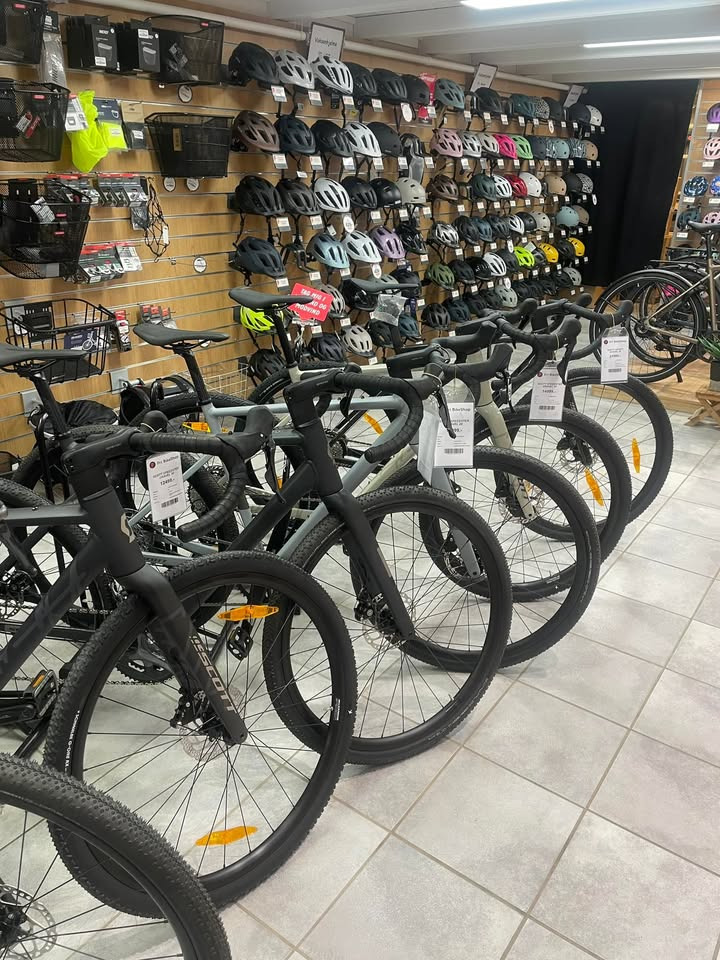 Fri BikeShop Vejle præsenterer nye racer- og gravelcykler til landevej og grus