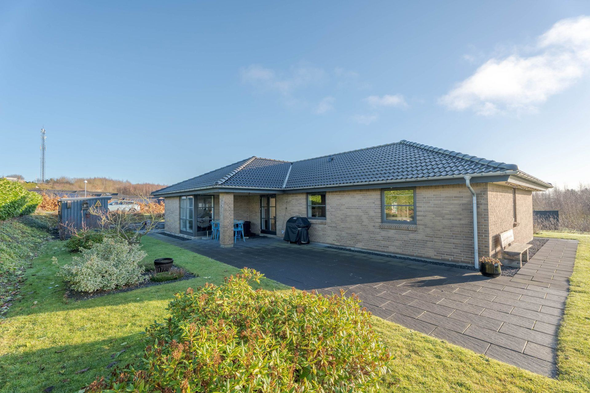 Drømmer du om luksus? For 3,3  mio. kroner er Solbakken 29 kommet til salg - Se den og de dyreste boliger til salg her