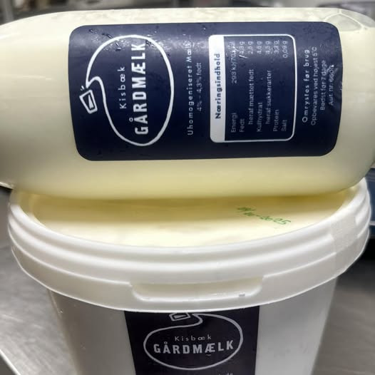 Den Hvide Hest Kolding hylder Kisbæk Gårdmælk som smagens kilde til Mortens aften
