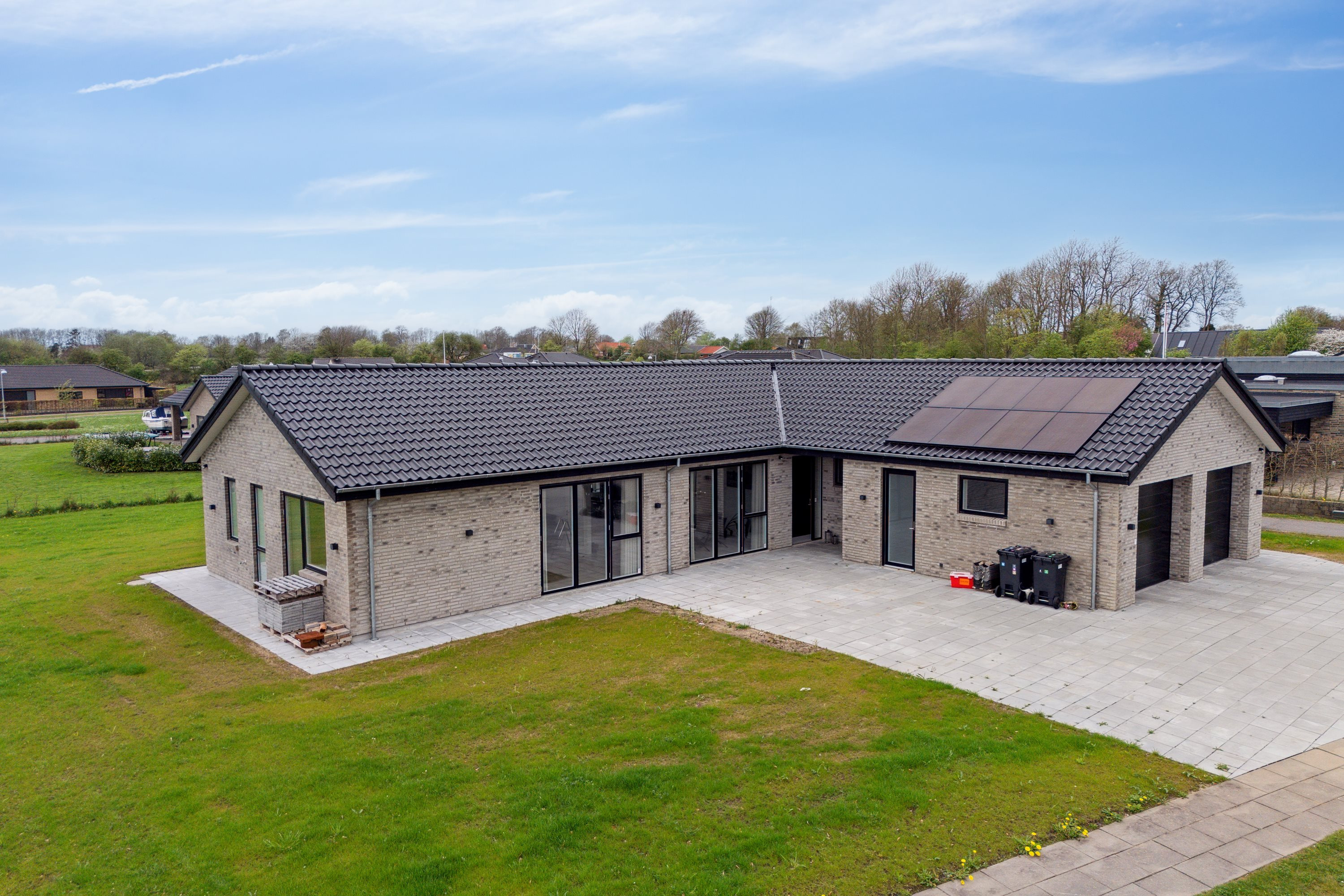 Til salg hos John Frandsen Herning: Tangsøparken 34, Hammerum, 7400 Herning