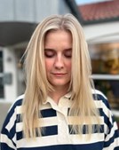 Chlou giver Emilie en smuk hårmakeover med balayage og signaturblond