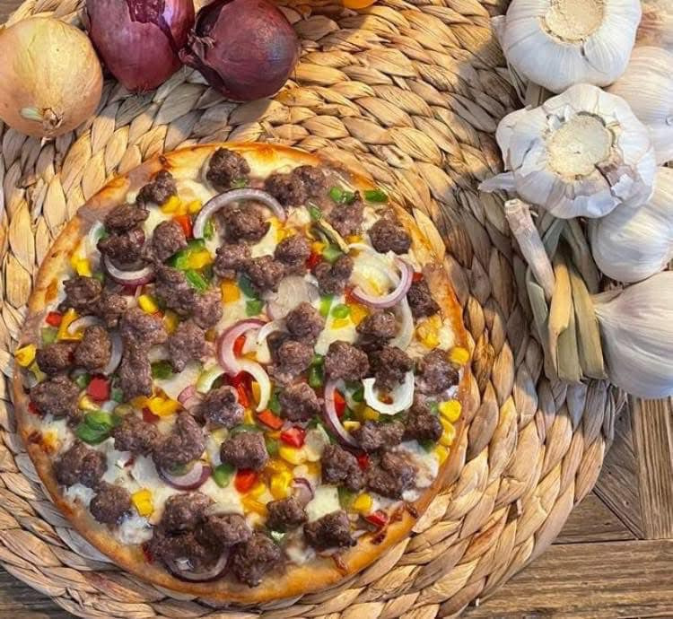 Vind pizzaer med Mackie's pizza hos Min Købmand Øster Bjerregrav