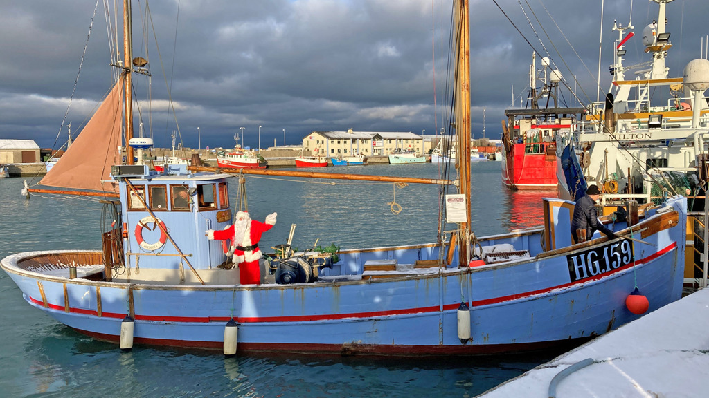 Julemanden ankommer til Hirtshals med juleskibet
