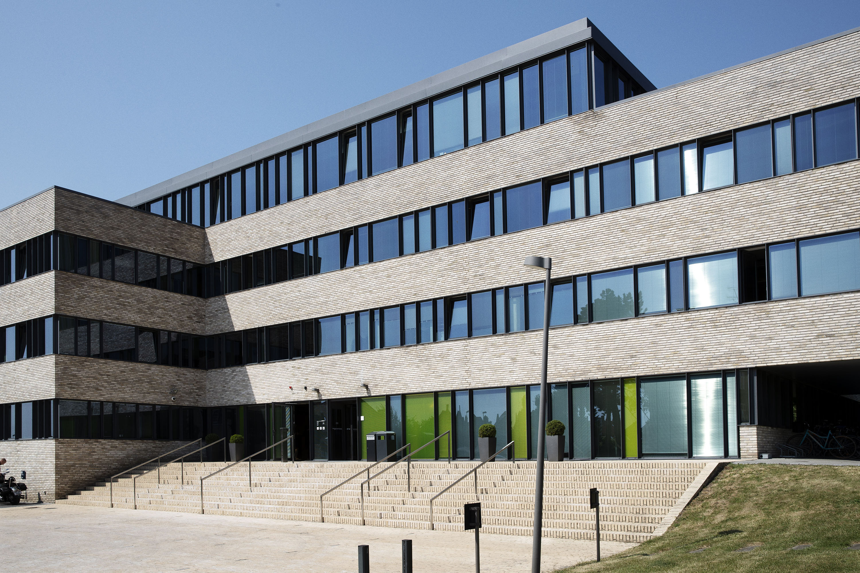 Kvinde i telt i Hyrdehøj-området i Roskilde er identificeret