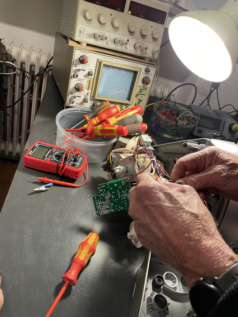 Reparation frem for skrotning: Besøg Repair Café Stouby