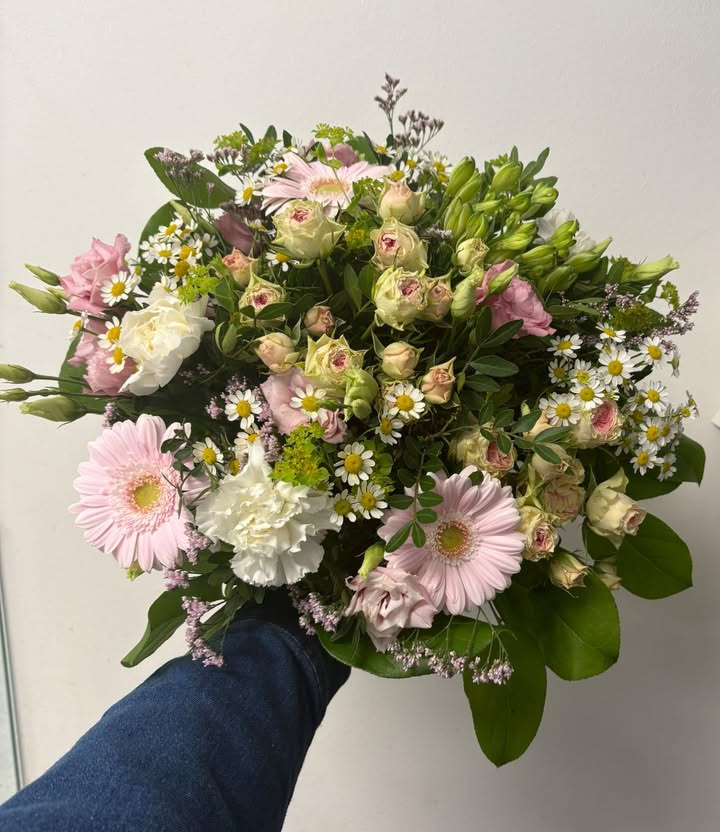 Vestergades Blomster ApS annoncerer sommeråbningstider og selvbetjening 