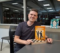 Brætspilscafé på Langeskov Bibliotek: En aften med spil og samvær