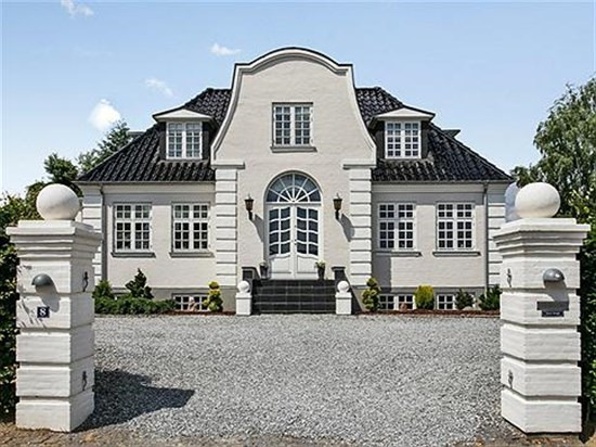 Ediths Allé 8 og 9 andre boliger er kommet til salg denne uge i Odense - se boligerne her.