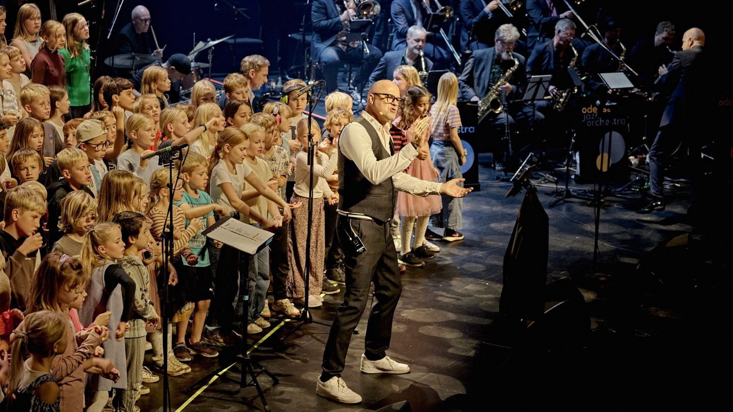 300 skoleelever opfører koncert med Odense Jazz Orchestra