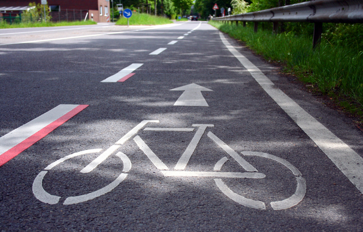 Cykelstien til Assentoft får ny asfalt og lys