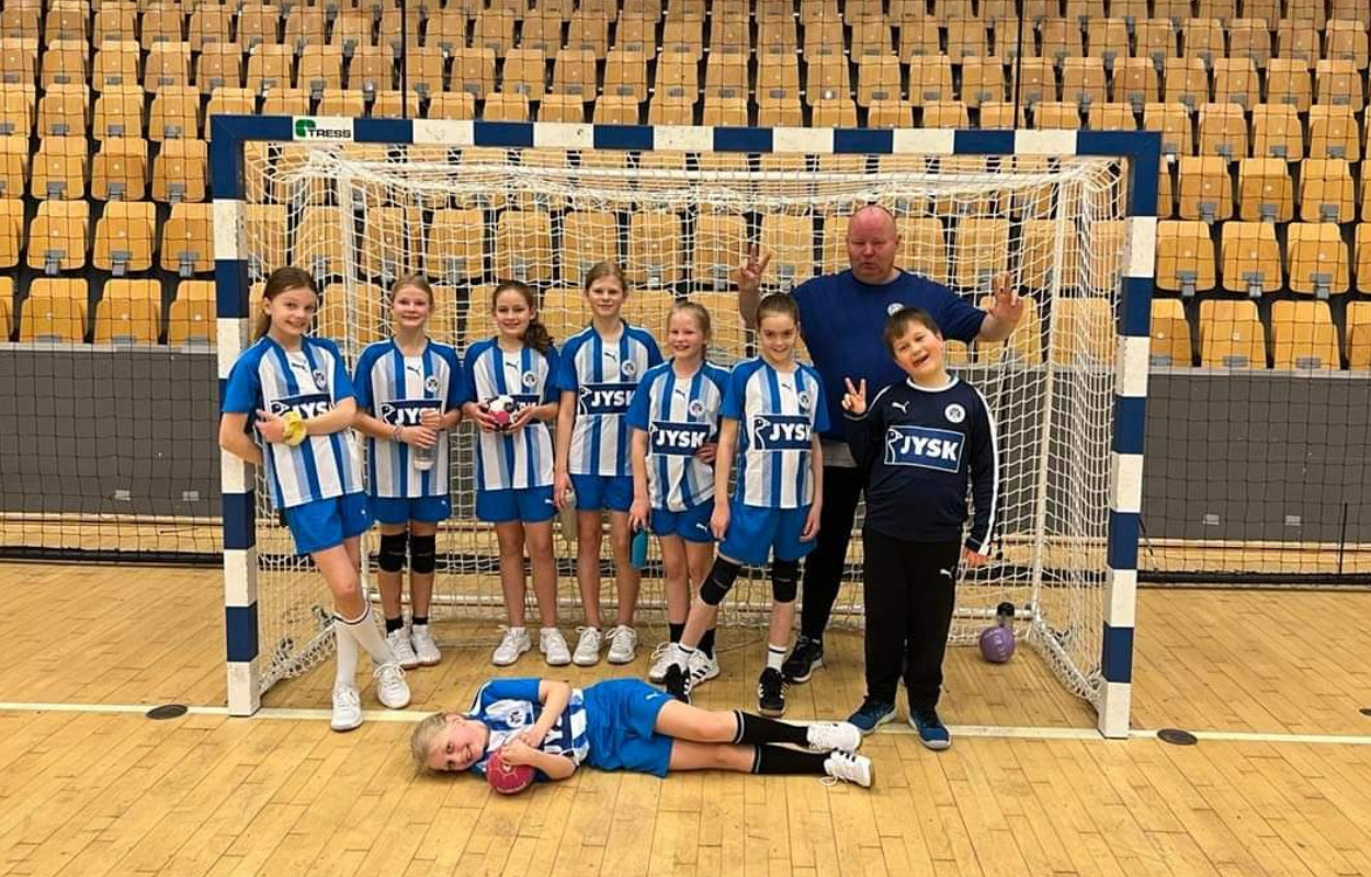 Randers Frejas piger reddede det Coronaramte drengehold