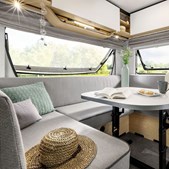 Balancering af familiens behov på ferien: LMC Style tilbyder optimale løsninger