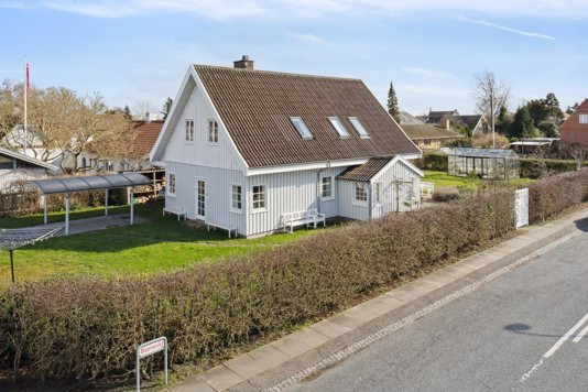 Charmerende hus med ideel indretning for den store familie
