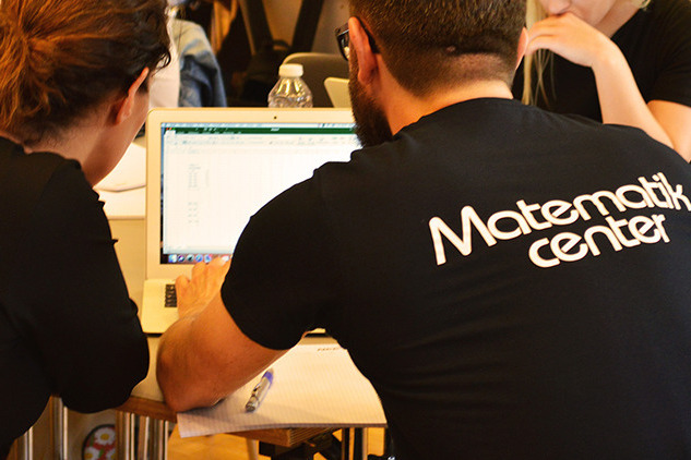 Når matematikken spænder ben for drømmeuddannelsen: 19-årige Huda vil være ingeniør