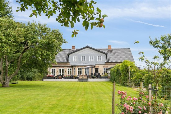 Top 6 over dyreste boliger til salg i Christiansfeld. Priser op til 8.495.000 kr