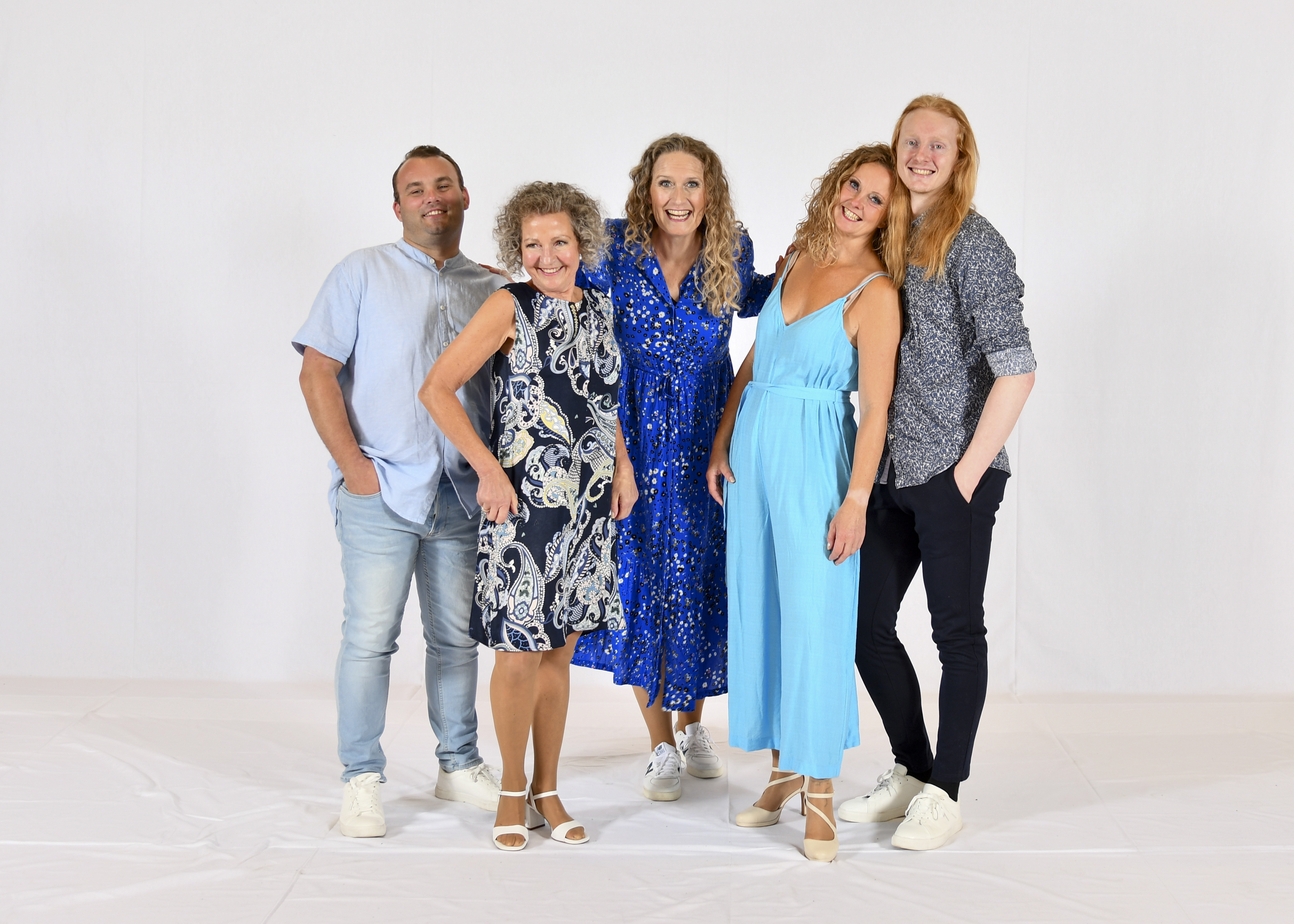 Oplev en weekend fyldt med revy og gastronomi i Ålbæk