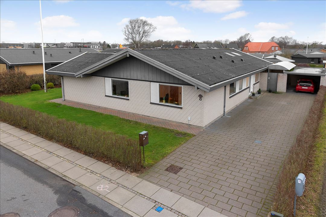 Til salg hos EDC Skive I/S: Indbydende og velholdt villa i attraktivt kvarter