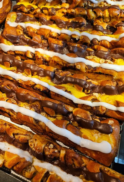 Løgstørvejens Bageri lokker med kanelstang til tirsdagspris på 30 kr.
