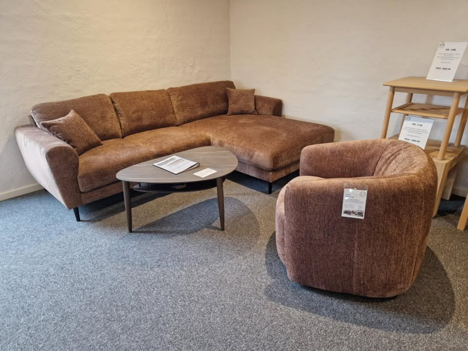 Hovelind Møbler præsenterer nyhed: Colorado modulsofa og Texax drejestol i butikken nu