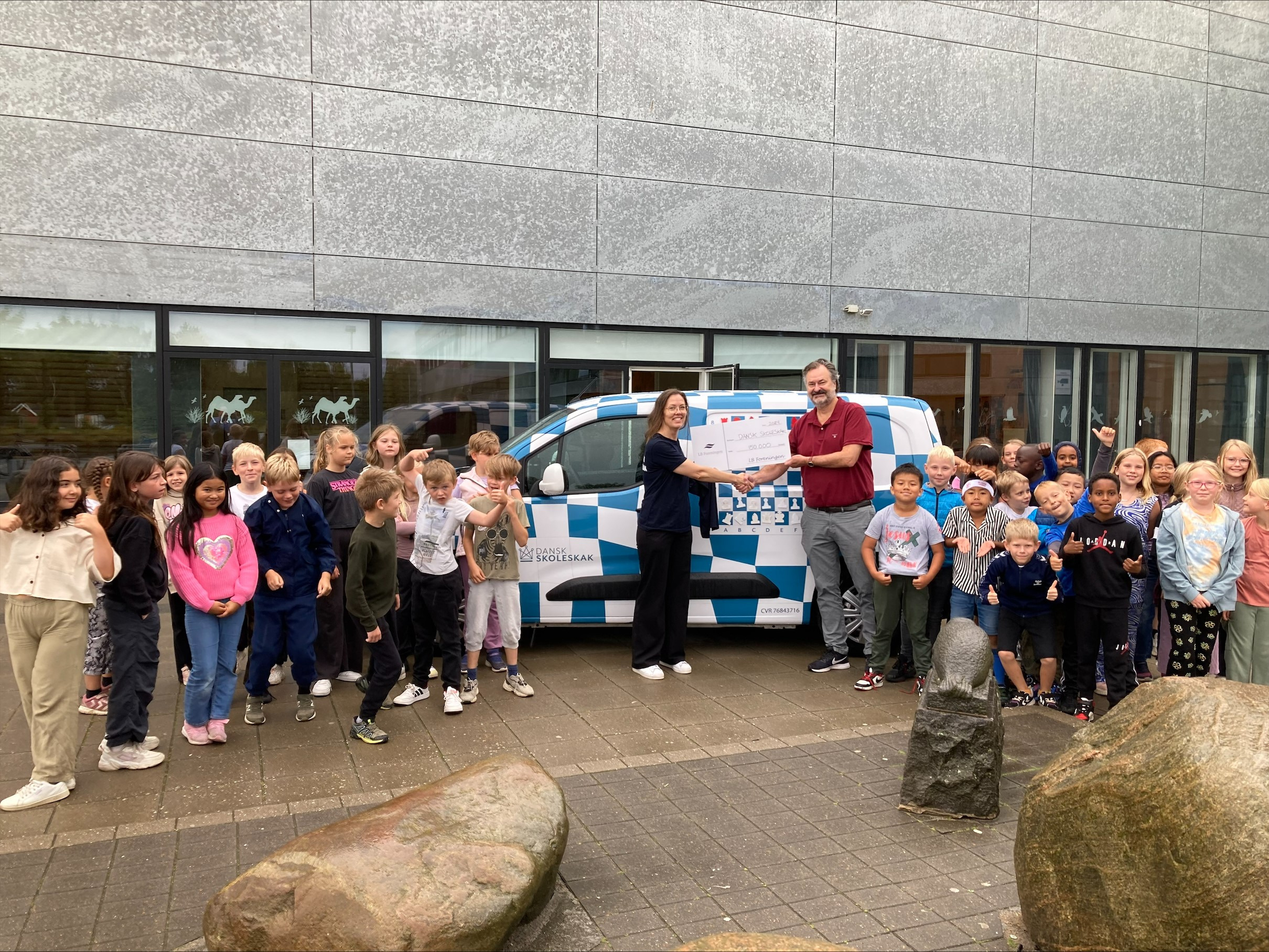 Stor lokal donation skal give nordjyske børn bedre matematikfærdigheder gennem skoleskak