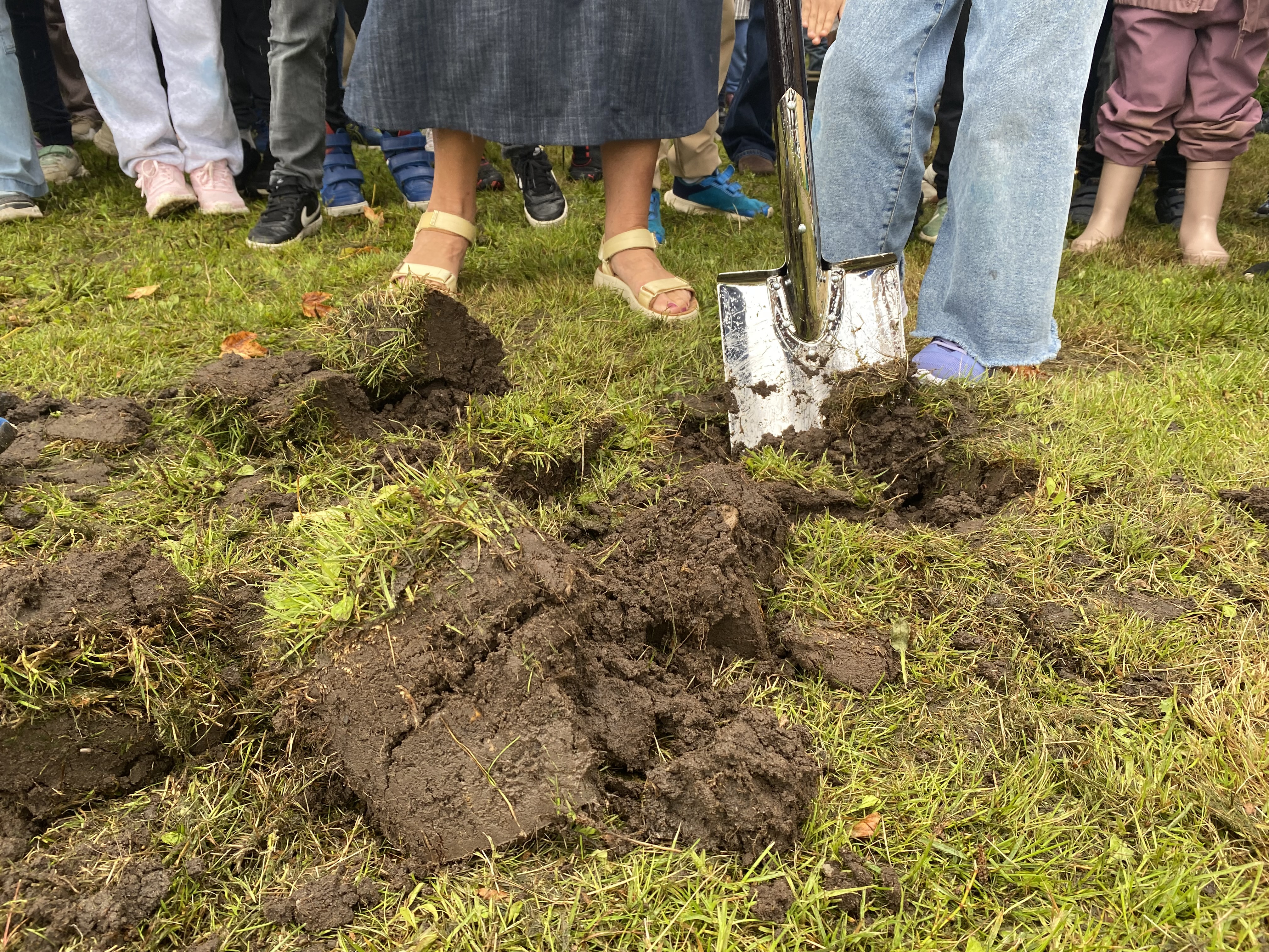 Første spadestik taget til Herningsholmskolen