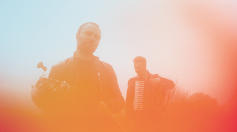 Musikalsk forår på Fermaten: Symbio og Tøsedrengene bringer fest og folk til Herning