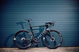 Bings BikeStore ApS tester den nye Factor Ostro VAM 2.0