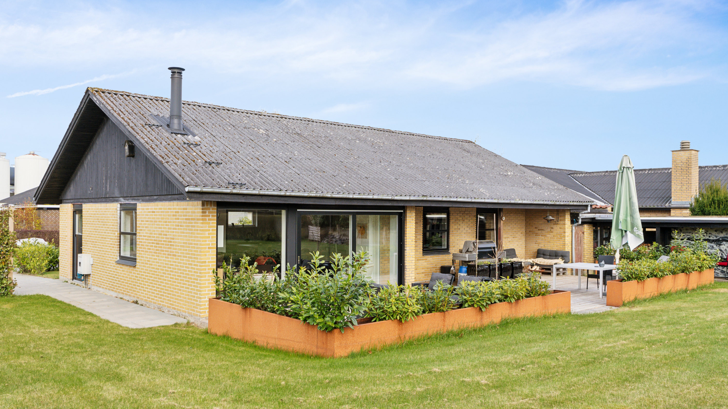 Åbent hus i Them – oplev et lyst og moderne familieliv på Møllevænget 9