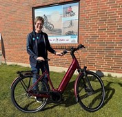 PER P. CYKLER byder velkommen til lørdagsbesøg i solskin med et bredt udvalg af el-cykler