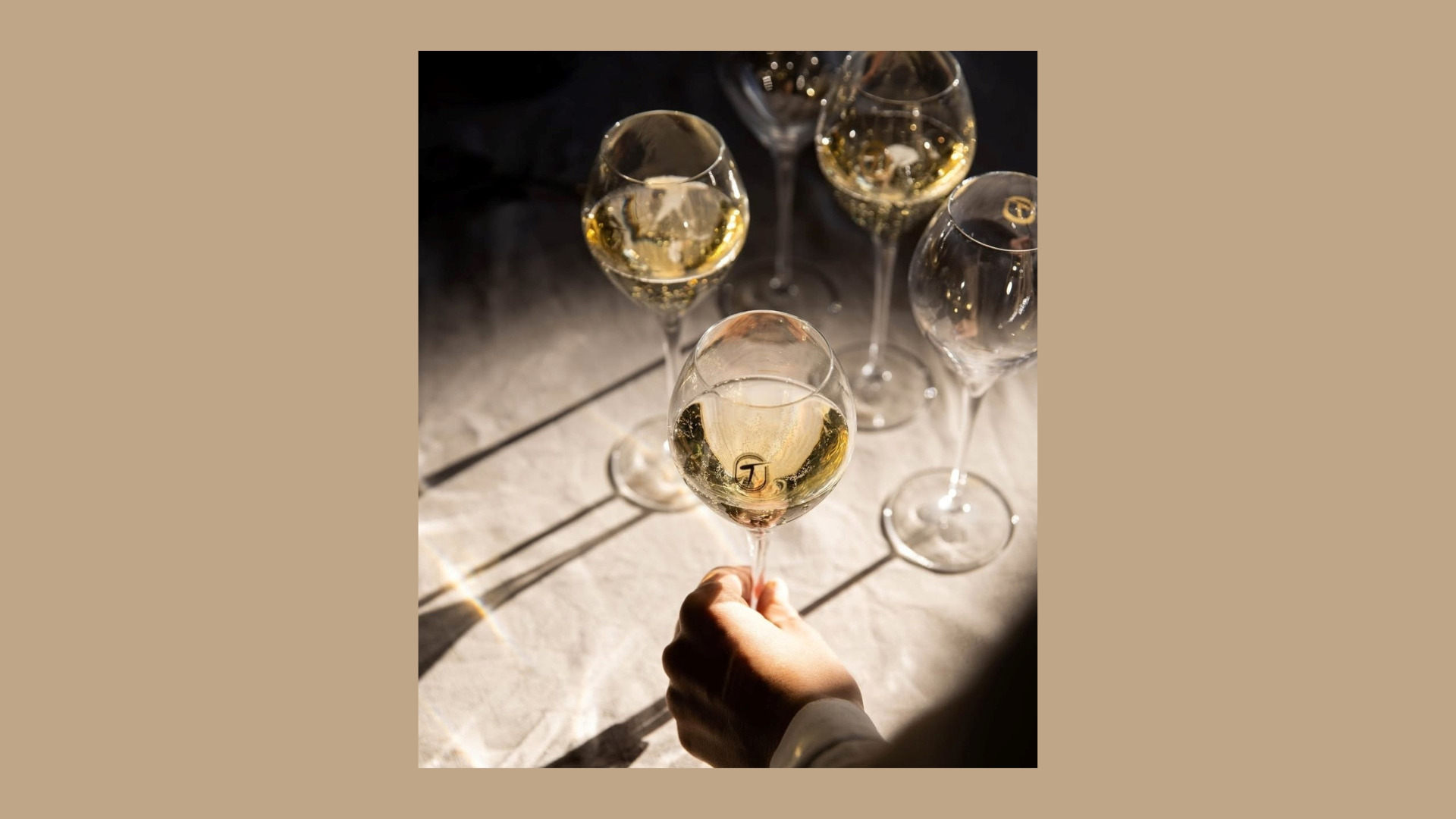 Nyd en eksklusiv champagneaften hos Restaurant Mellow