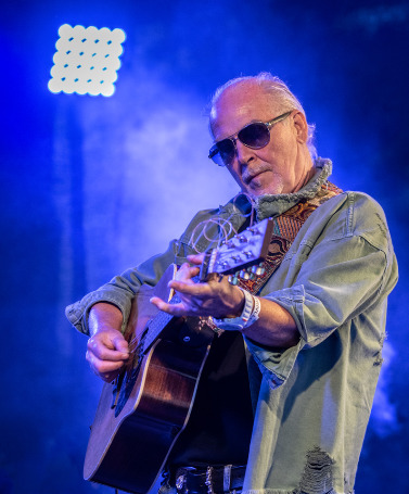 Oplev Tom Donovans irske charme i Middelfart