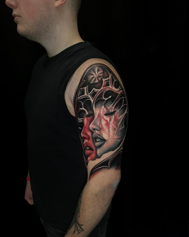 Mr. & Mrs. Tattoo præsenterer vildt tatovørarbejde af Mads