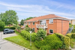 Langørvej 19 er til salg for kun 1.698.000 kr.: Se de billigste boliger til salg i Tilst her