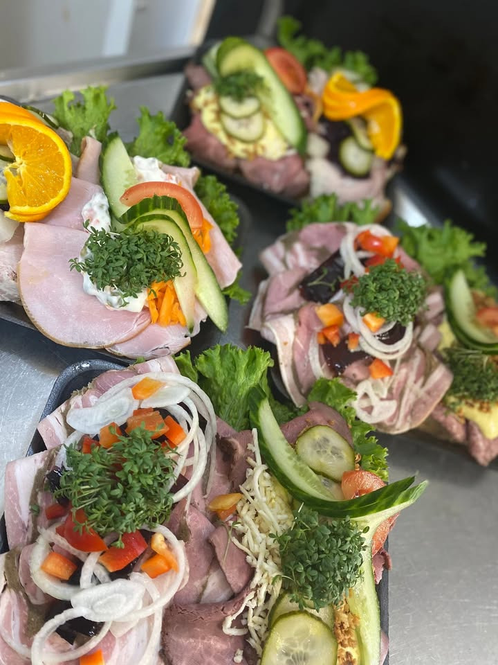 Havnens Fisk Øster Hurup tilbyder regnvejrsrabat på udvalgte delikatesser i dag