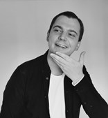 Mads Langelund bringer rock og nostalgi til Vamdrup Bibliotek