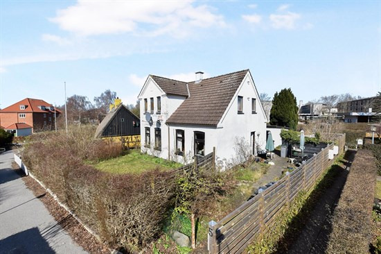 Skolehaven 5 og 2 andre boliger er kommet til salg denne uge i Ballerup - se boligerne her.